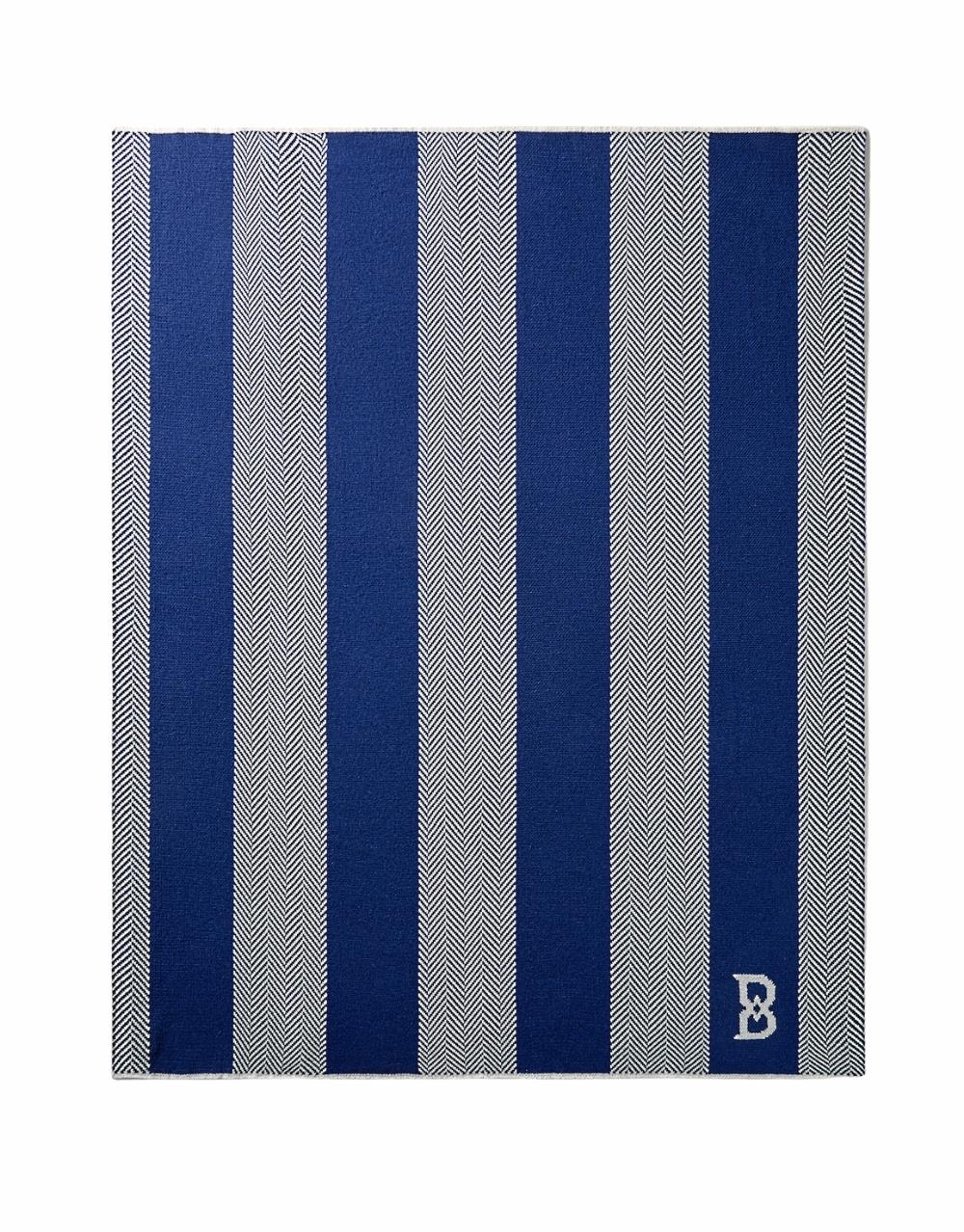 Belvedere with Blanket